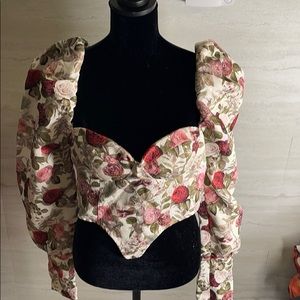 BRAND NEW Floral Fashion Top
